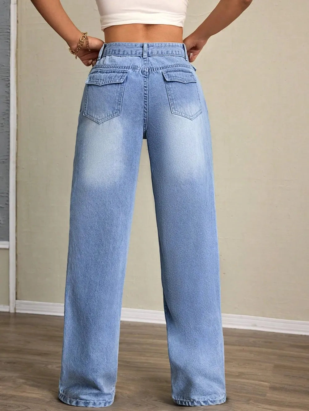 Washed High-Waist Jeans